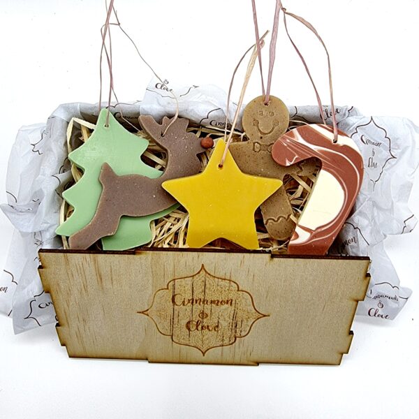 Cinnamon and Clove Christmas Soap Gift Box (Medium)